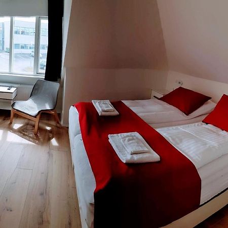 Apotek Guesthouse Hofn Ngoại thất bức ảnh