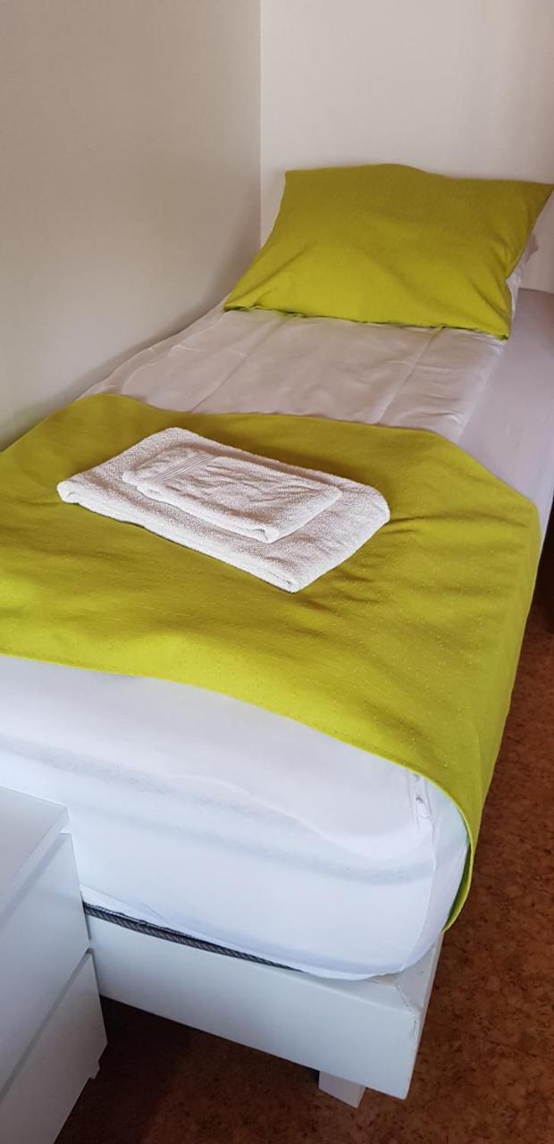Apotek Guesthouse Hofn Ngoại thất bức ảnh