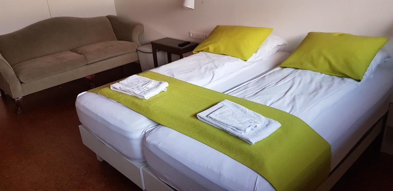 Apotek Guesthouse Hofn Ngoại thất bức ảnh