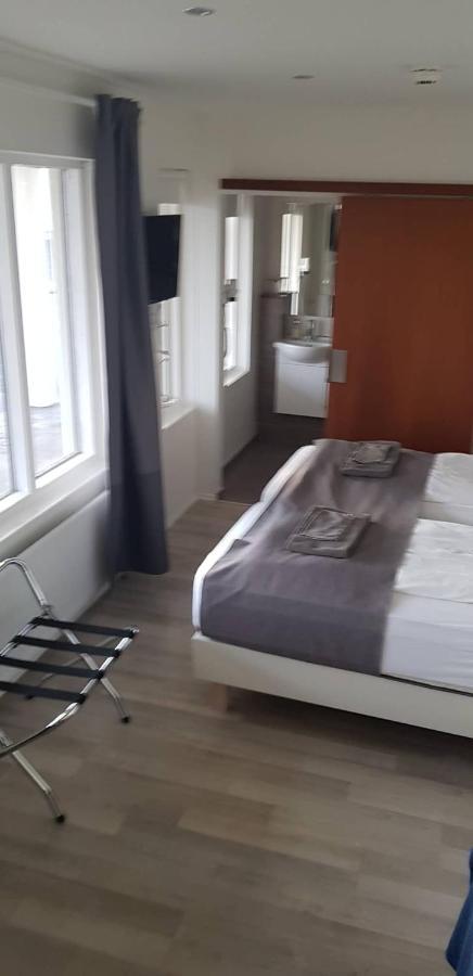 Apotek Guesthouse Hofn Ngoại thất bức ảnh