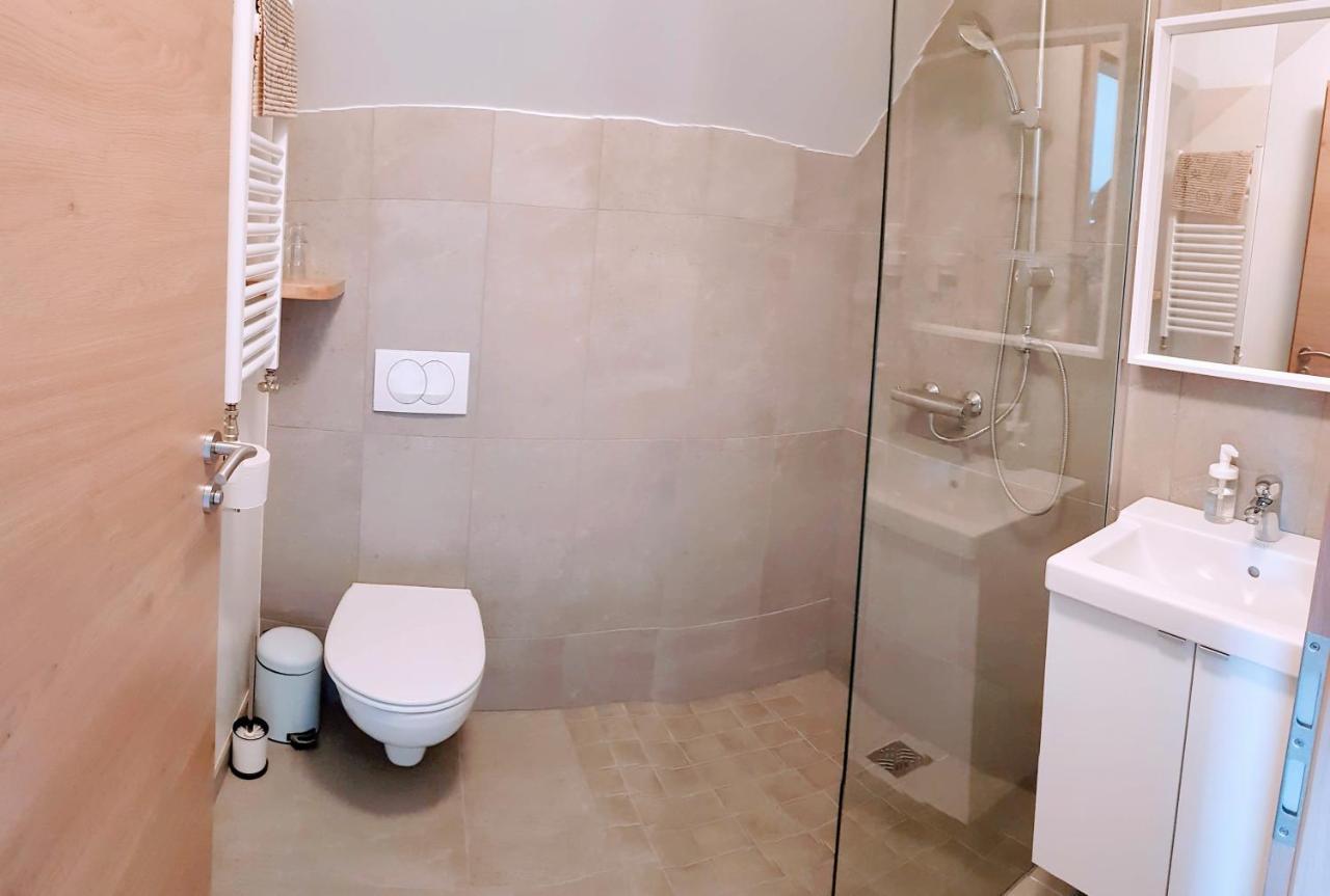 Apotek Guesthouse Hofn Ngoại thất bức ảnh