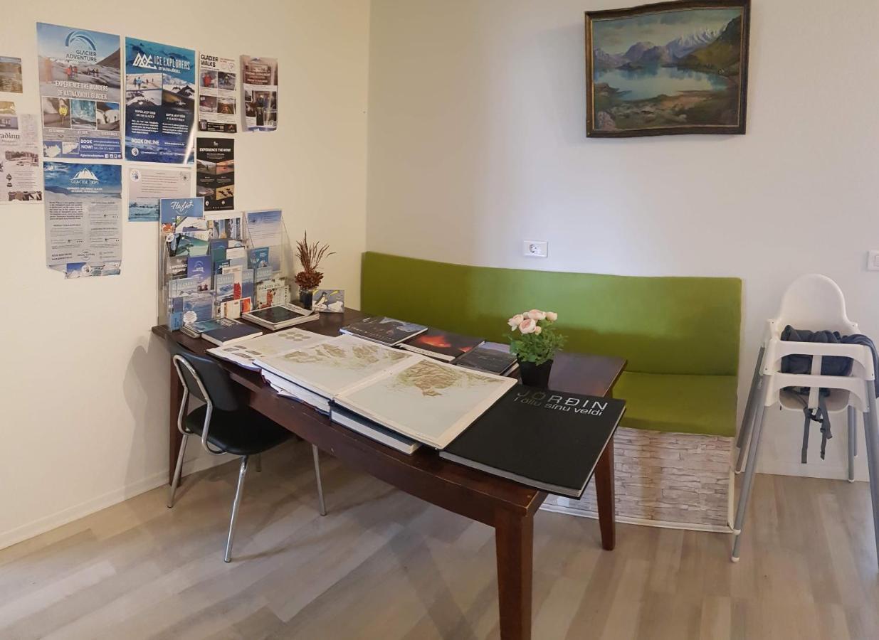 Apotek Guesthouse Hofn Ngoại thất bức ảnh
