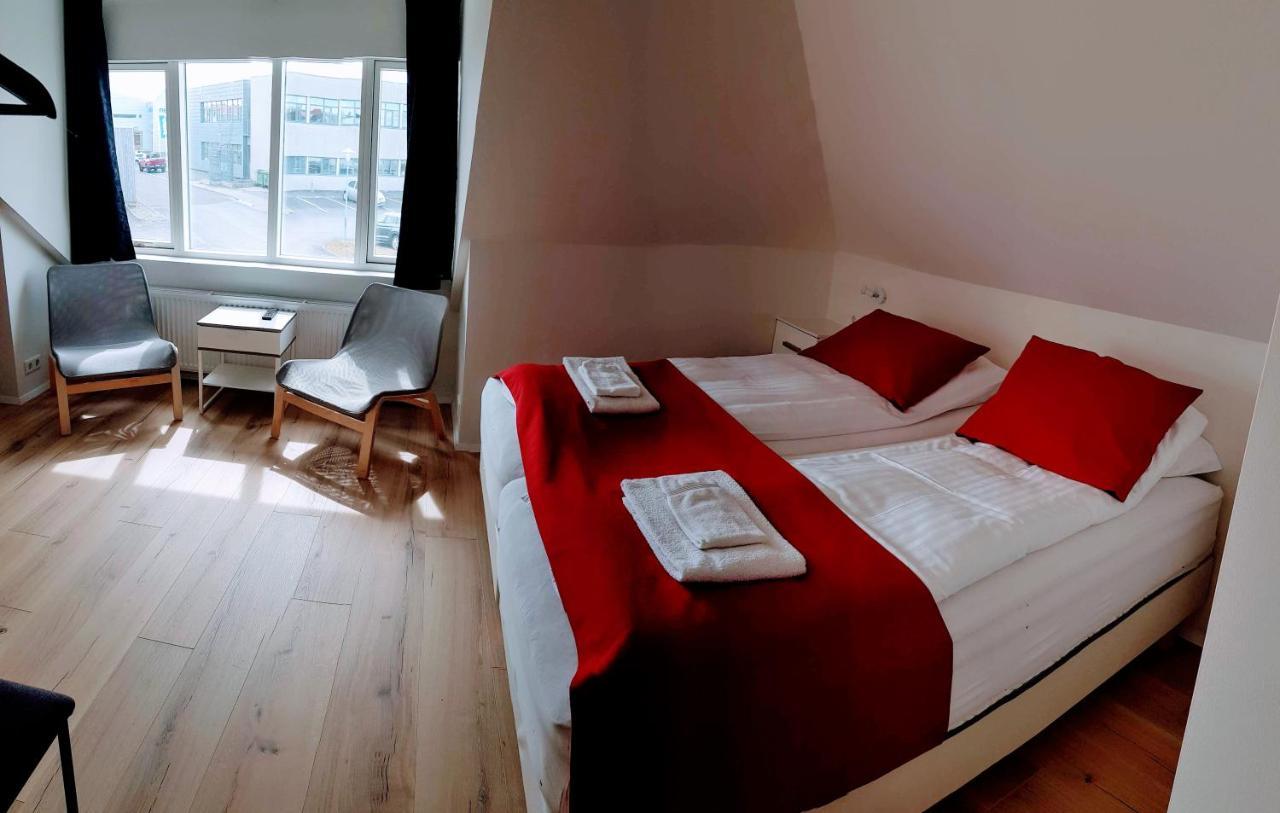 Apotek Guesthouse Hofn Ngoại thất bức ảnh